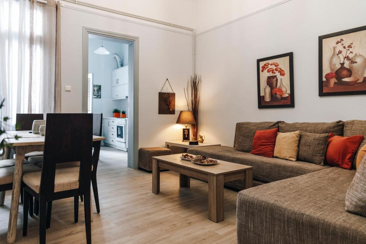 Monastiraki-Psiri, Old Town, 3-Bdr Apt, Sleep 6-10P, Spacious Court Yard Athene Buitenkant foto