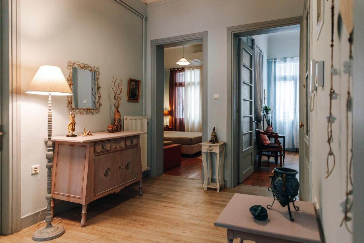 Monastiraki-Psiri, Old Town, 3-Bdr Apt, Sleep 6-10P, Spacious Court Yard Athene Buitenkant foto