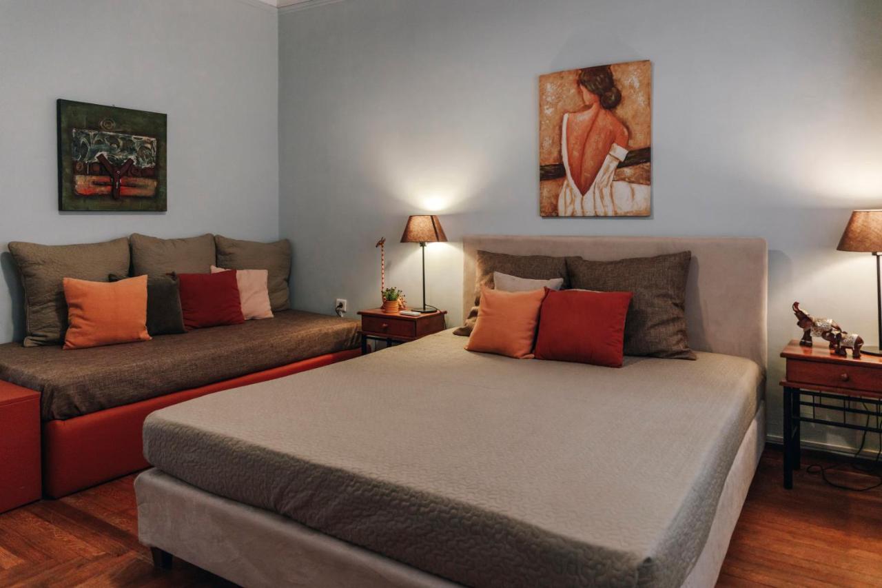 Monastiraki-Psiri, Old Town, 3-Bdr Apt, Sleep 6-10P, Spacious Court Yard Athene Buitenkant foto